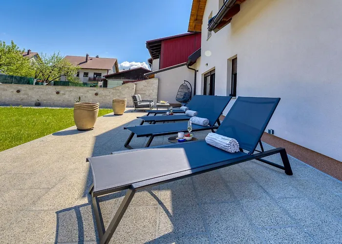 Semesterbostad Arni By Interhome