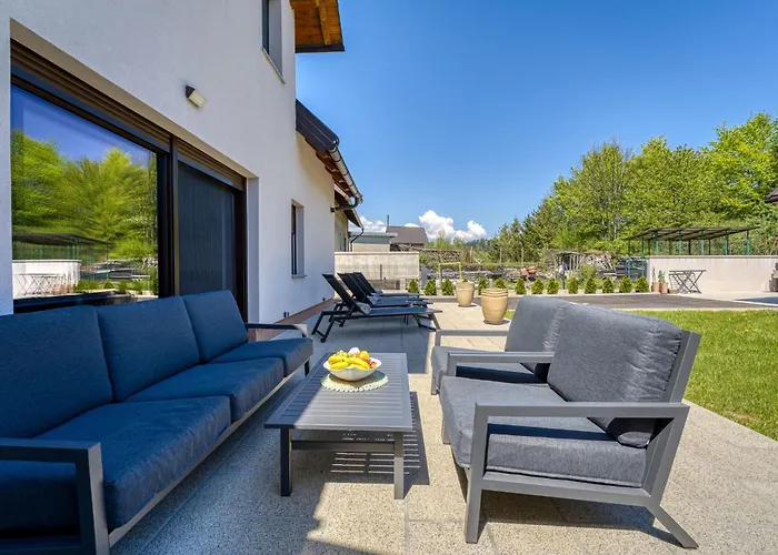 Semesterbostad Arni By Interhome Delnice